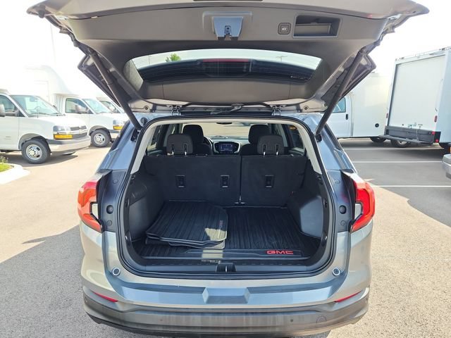 Used 2019 SATIN STEEL METALLIC GMC SLE image 33