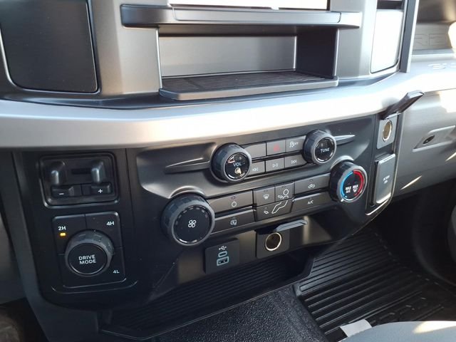 2026 Ford F-350 Super Duty Chassis Cab XL - Photo 22