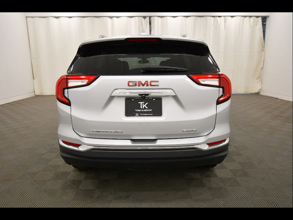 2022 GMC Terrain SLT - Photo 6