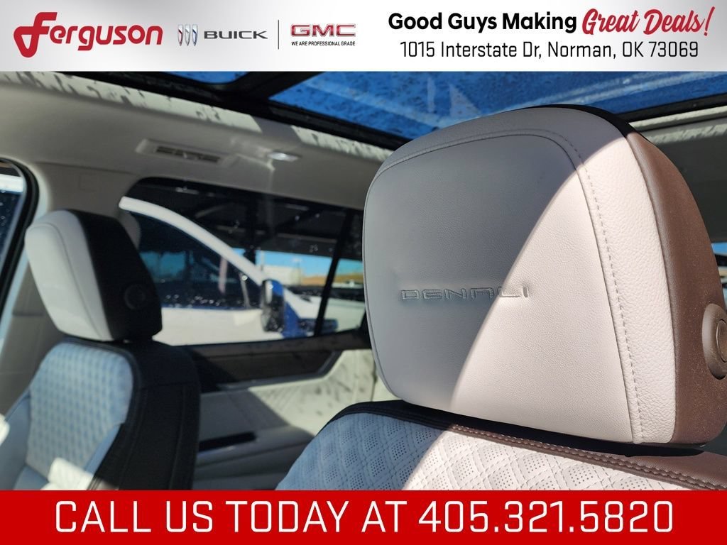 2026 GMC Acadia Denali - Photo 18