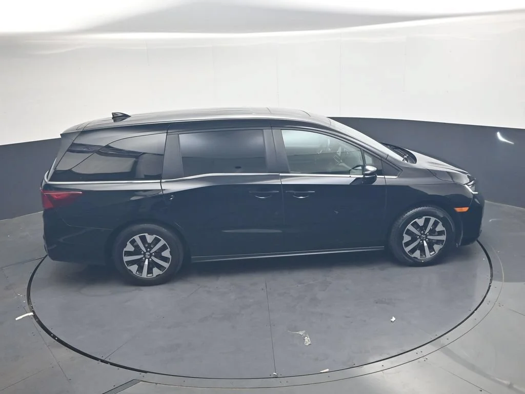 Used 2025  Honda EX-L image 24