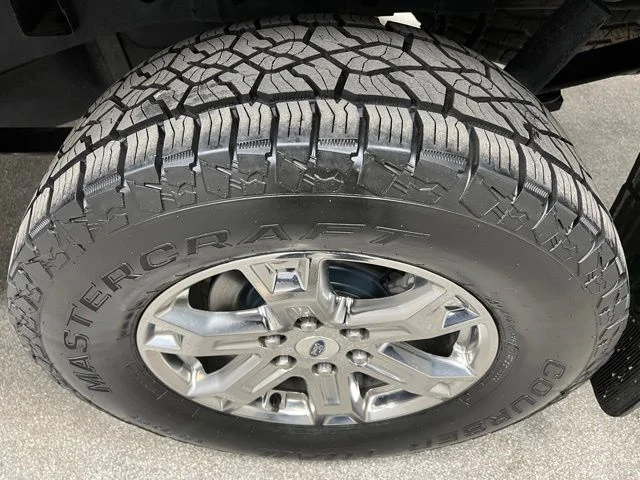 Used 2021 Red Ford XLT image 15