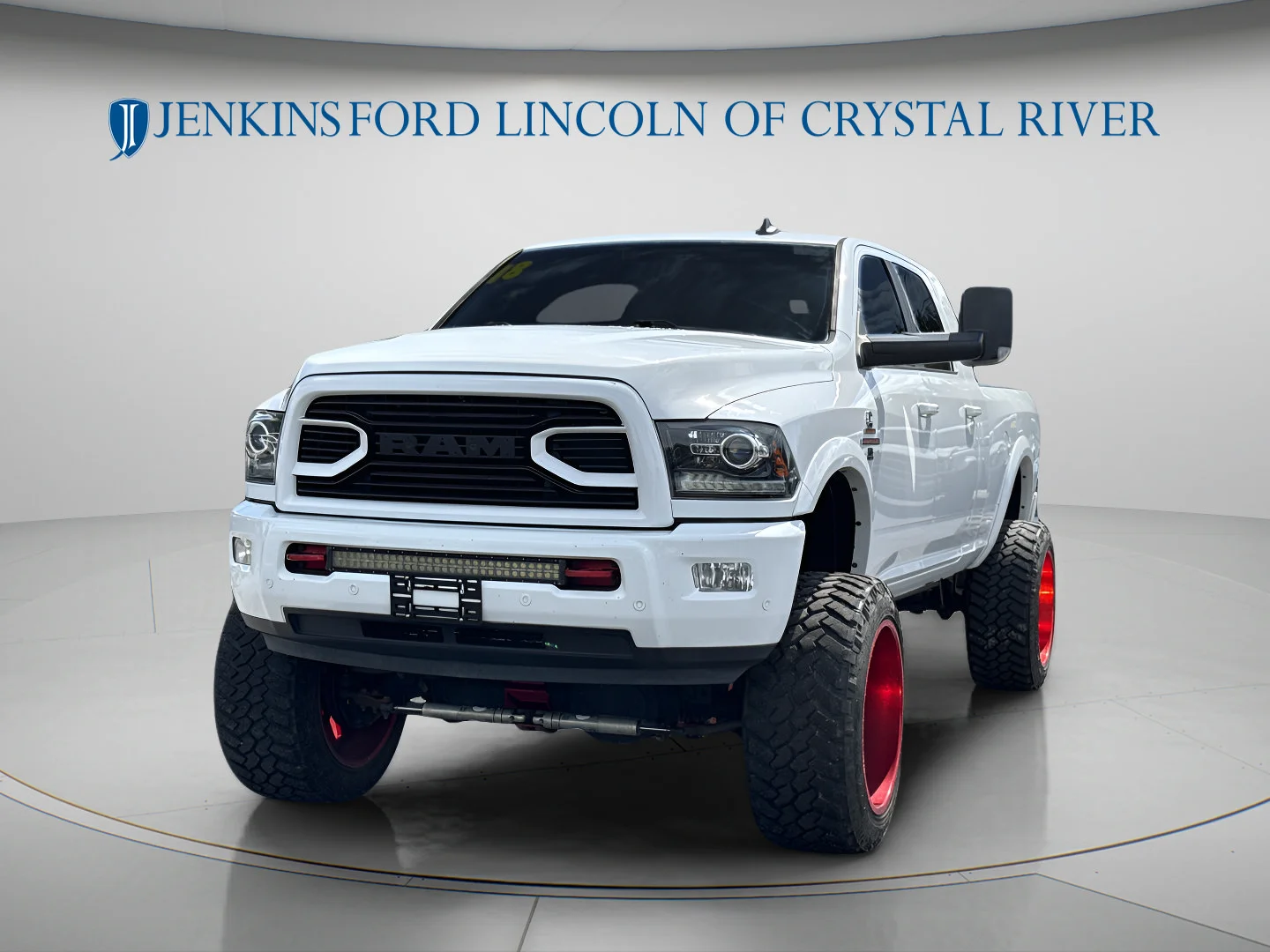 Used 2018 Bright White Clearcoat Ram Laramie image 13