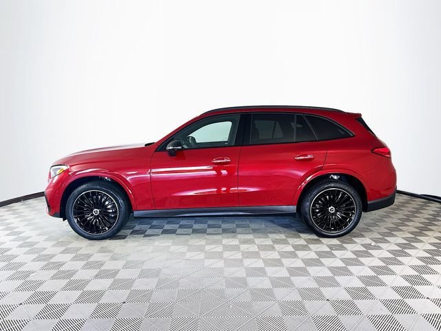 New 2026 MANUFAKTUR Patagonia Red Metallic Mercedes-Benz GLC 300 image 35