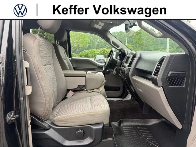 Used 2016 Black Ford XLT image 28