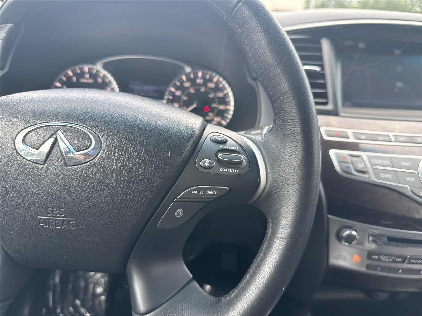 Used 2015 Graphite Shadow INFINITI  image 19