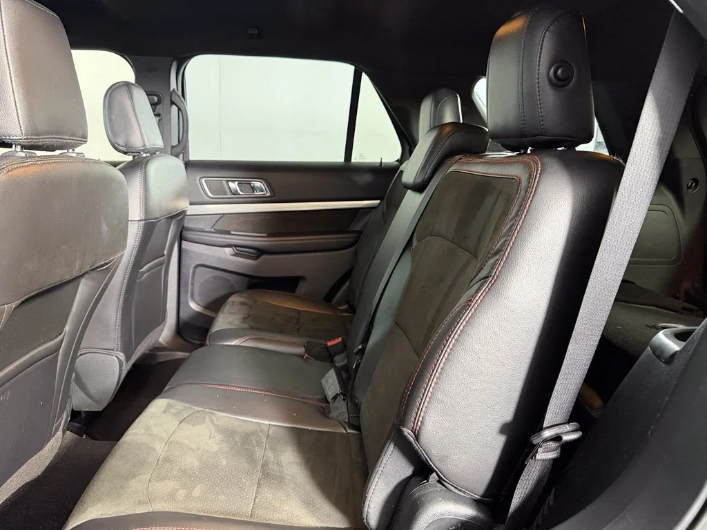 Used 2018 Gray Ford XLT image 14