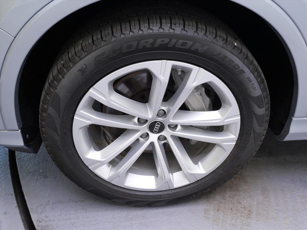 Used 2025 Satellite Silver Metallic Audi Premium Plus image 10