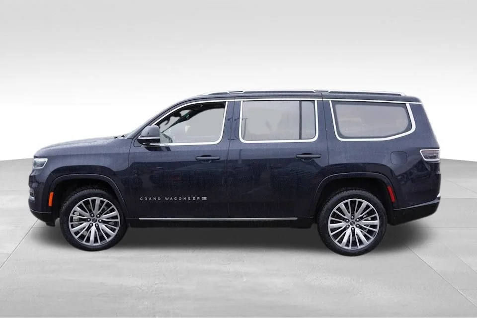 2024 Jeep Grand Wagoneer Series III - Photo 9