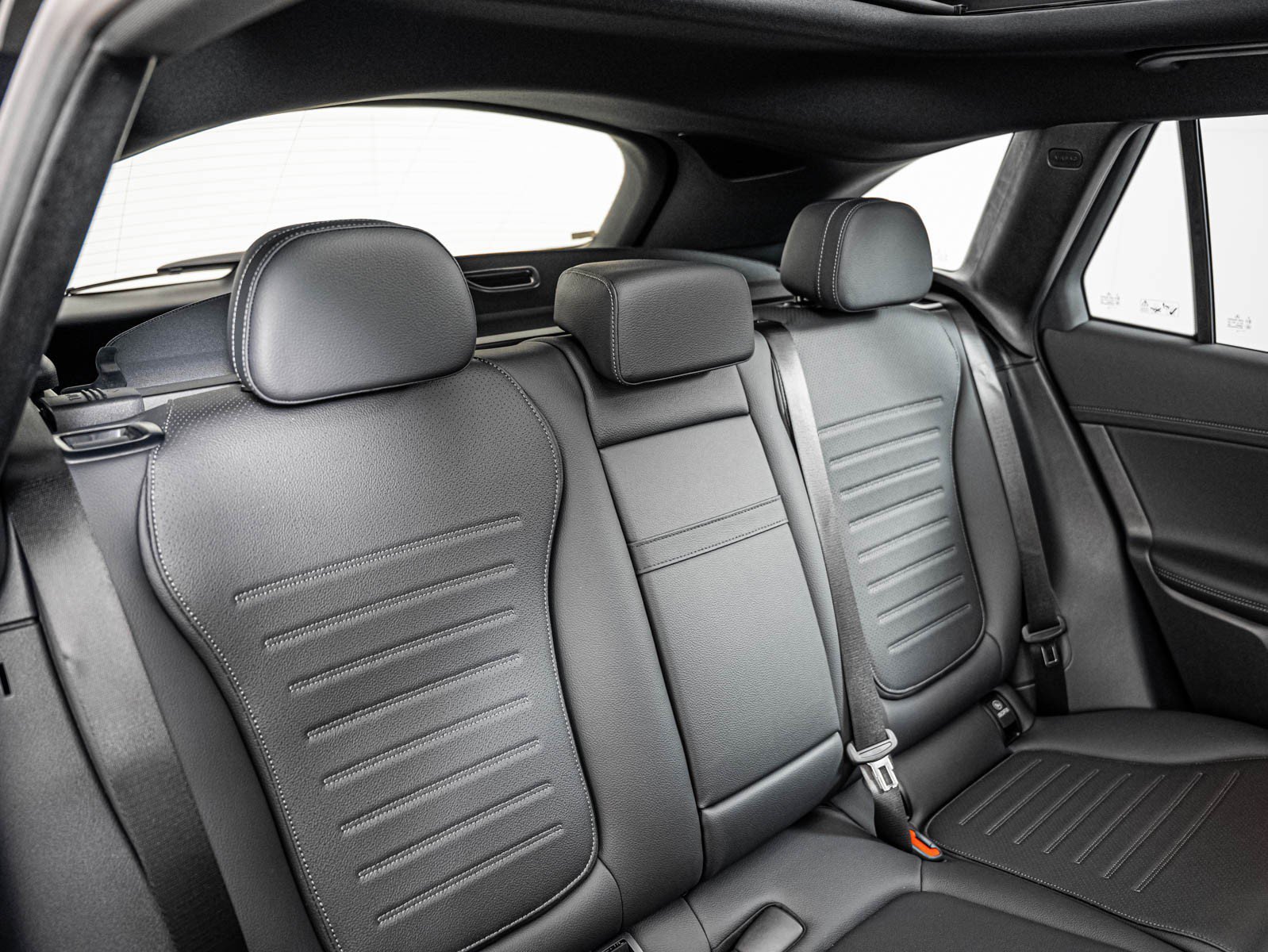 New 2026 Black Mercedes-Benz GLC 300 image 13