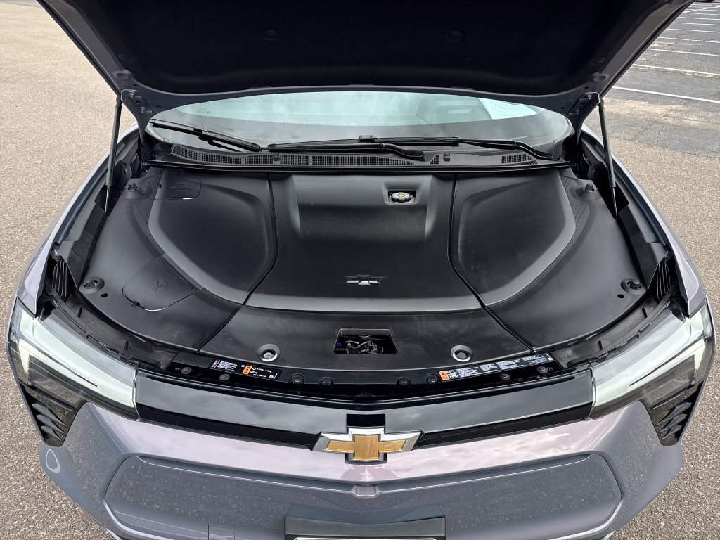 Used 2024 Galaxy Gray Metallic Chevrolet LT image 21