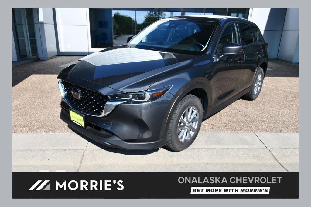 2023 Mazda CX-5 S Preferred package Auto AWD's photo