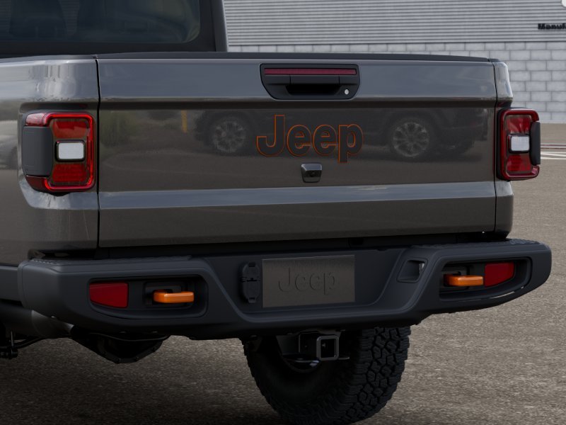 2026 Jeep Gladiator — photo 13