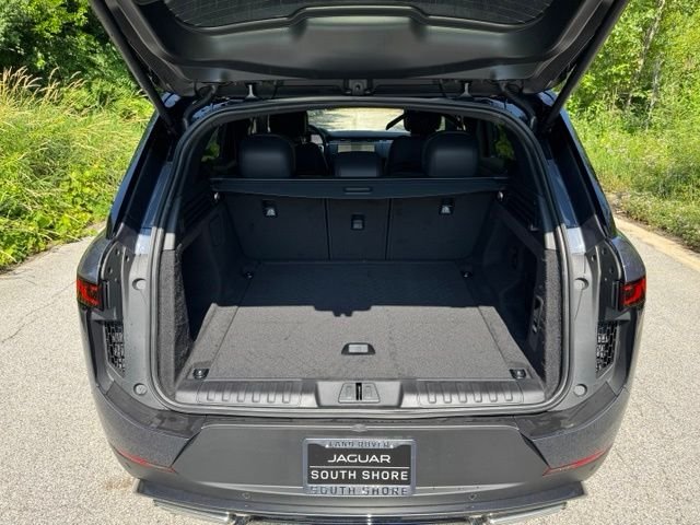 New 2026 Varesine Blue Land Rover SE image 14