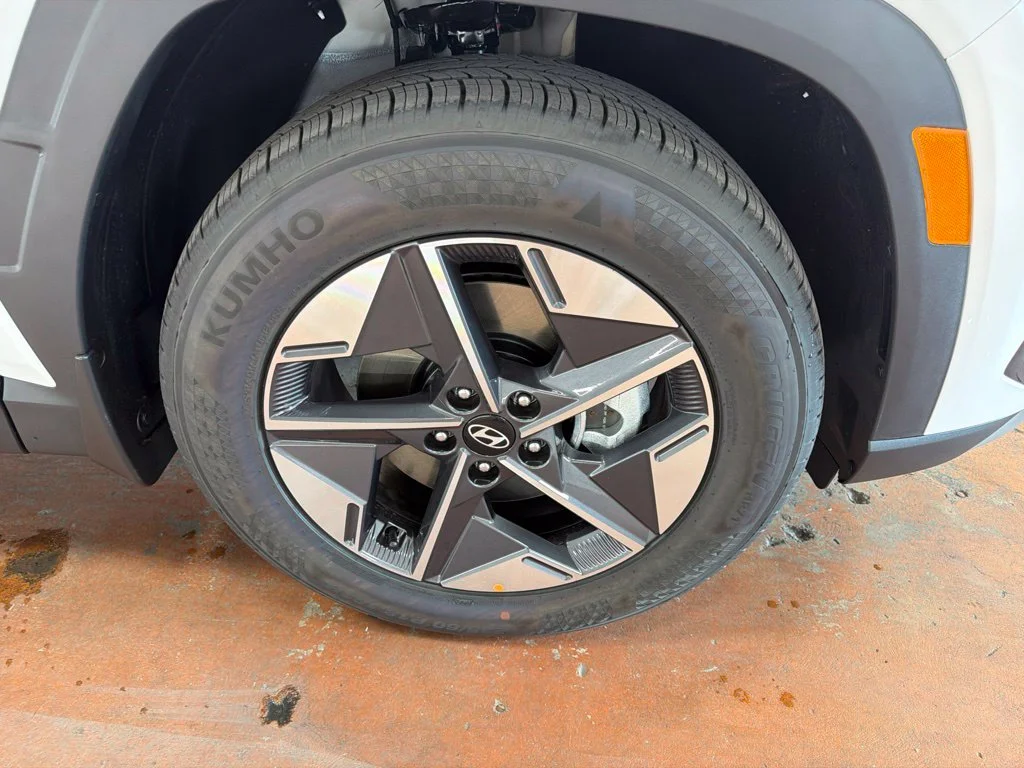 New 2026 Serenity White Pearl Hyundai SEL Premium image 10