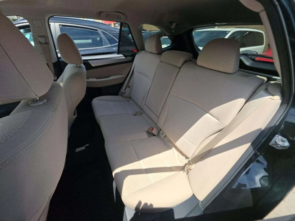 Used 2018 Black Subaru 2.5i Premium image 6