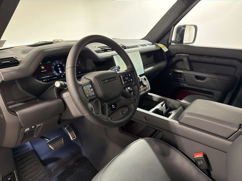 New 2026 Narvik Black Land Rover OCTA Black image 10