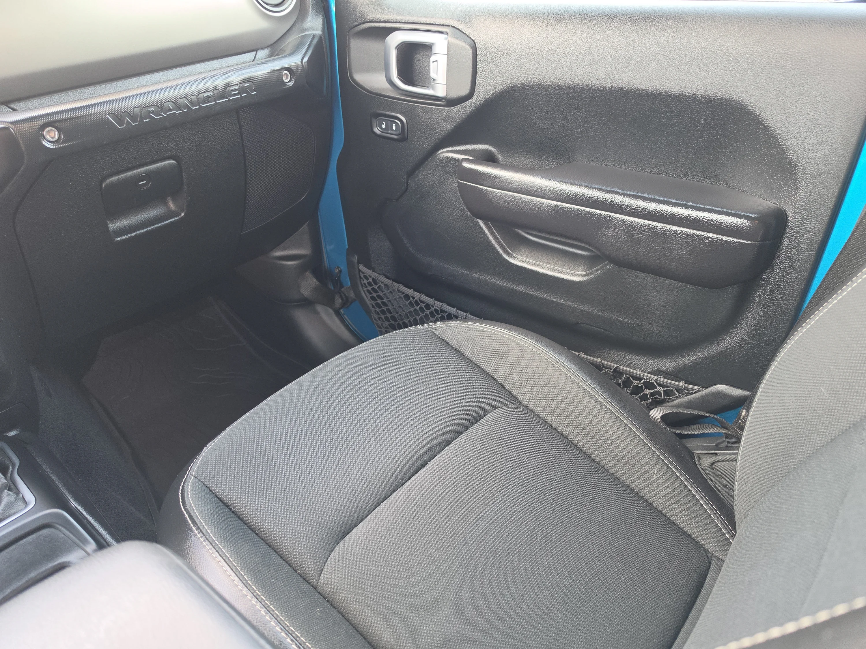 Used 2020 Bikini Pearlcoat Jeep Freedom image 21