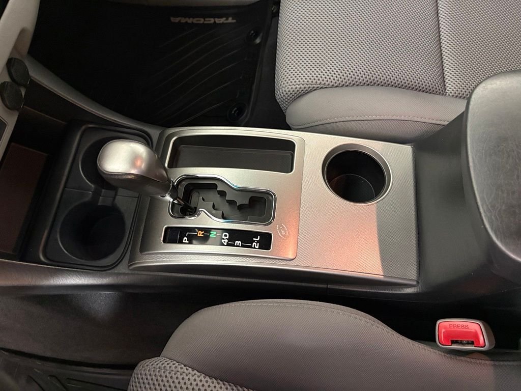 Used 2015 Silver Toyota PreRunner image 26