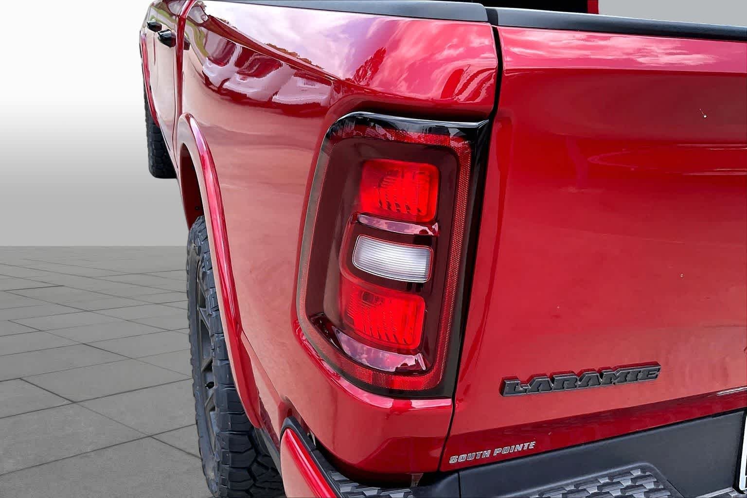 New 2026 Molten Red Pearl-Coat Exterior Paint RAM Laramie image 14
