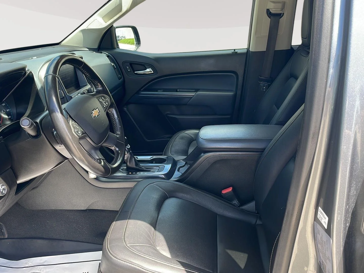 Used 2022 Satin Steel Metallic Chevrolet 4WD Z71 image 9