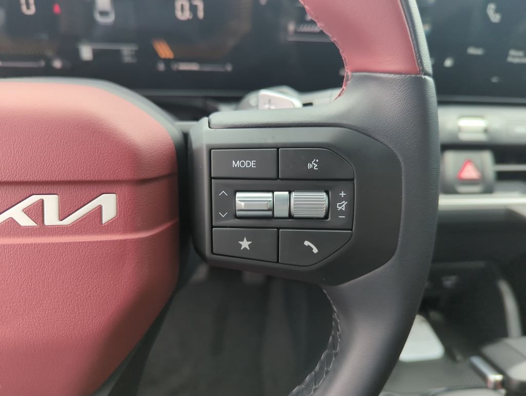 New 2026 Snow White Pearl Kia GT-Line image 23