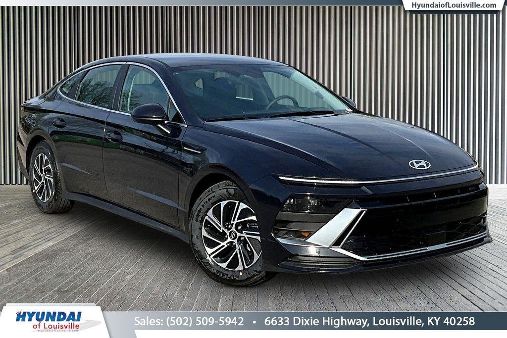 2026 Hyundai Sonata Blue's photo