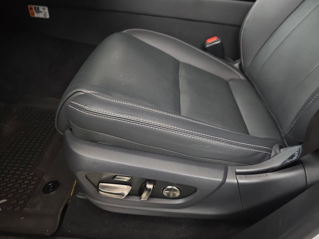 2025 Lexus LX 700h Luxury - Photo 27