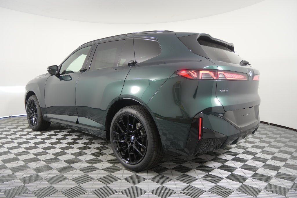 New 2027 Vancouver Green Metallic BMW  image 6