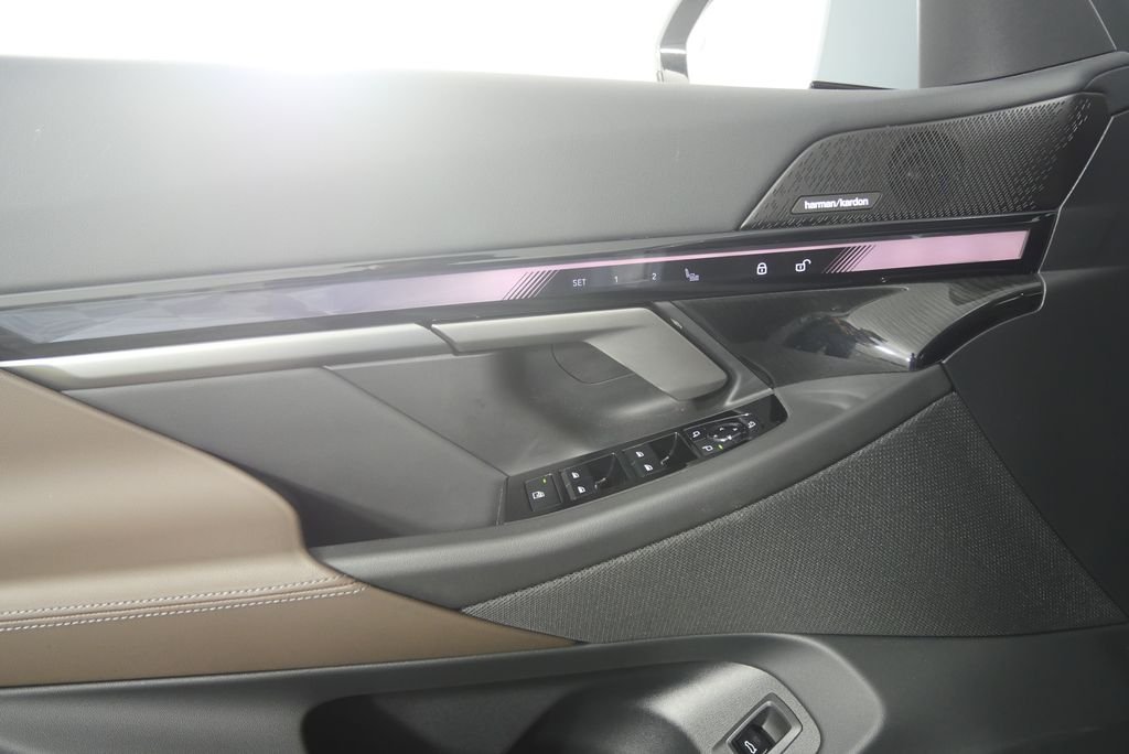 Certified Used 2026 Brooklyn Grey Metallic BMW 540i xDrive image 8