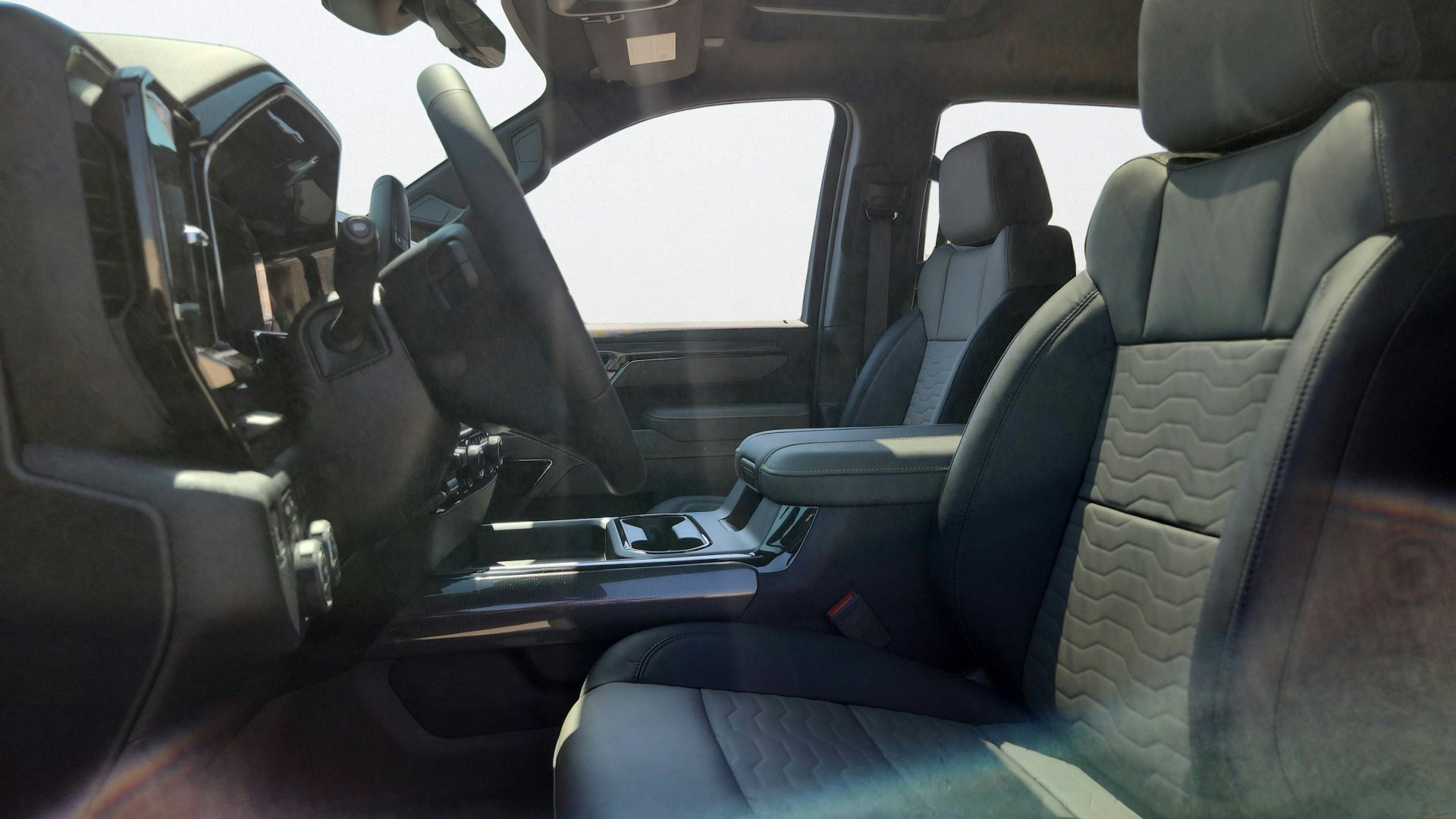 2026 Chevrolet Silverado 2500 HD ZR2 - Photo 11