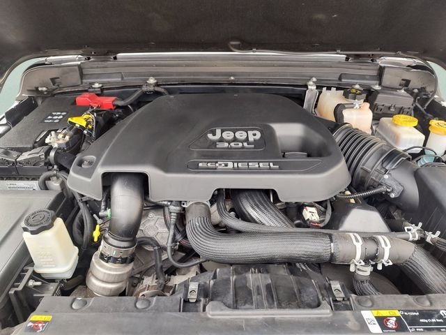 Used 2021 Gray Jeep Unlimited Sahara Altitude image 34