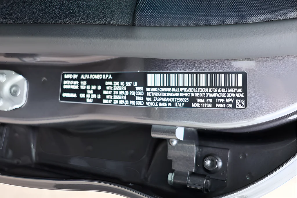 2026 Alfa Romeo Stelvio Base - Photo 10