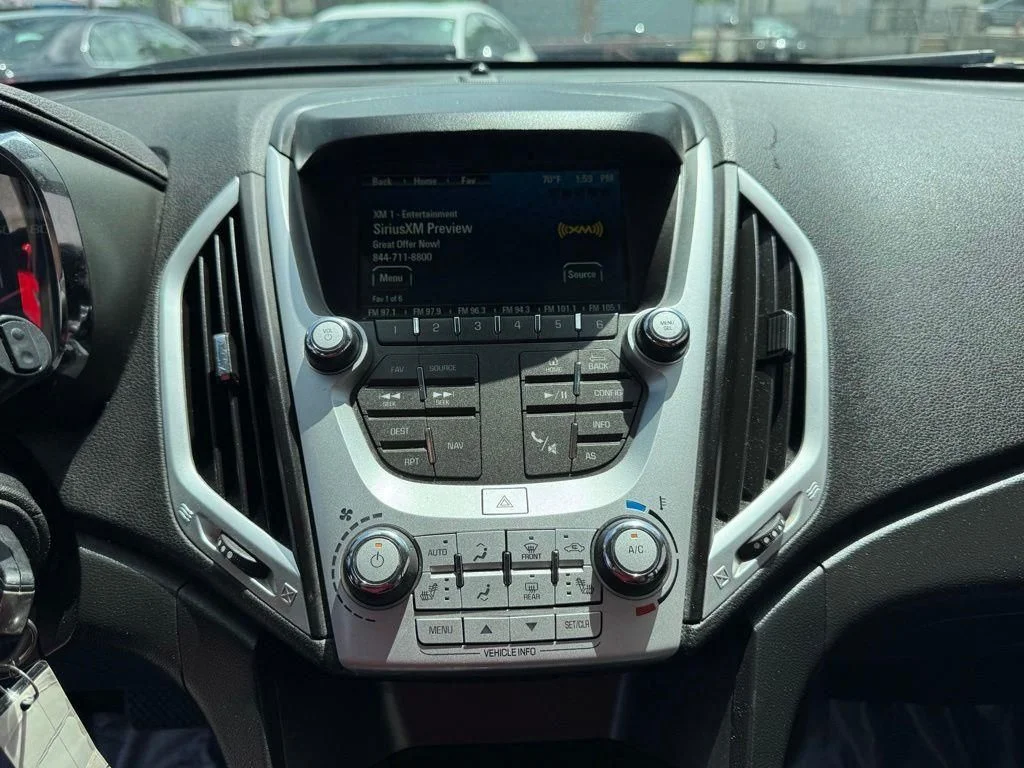 Used 2017 White GMC SLE-2 image 20