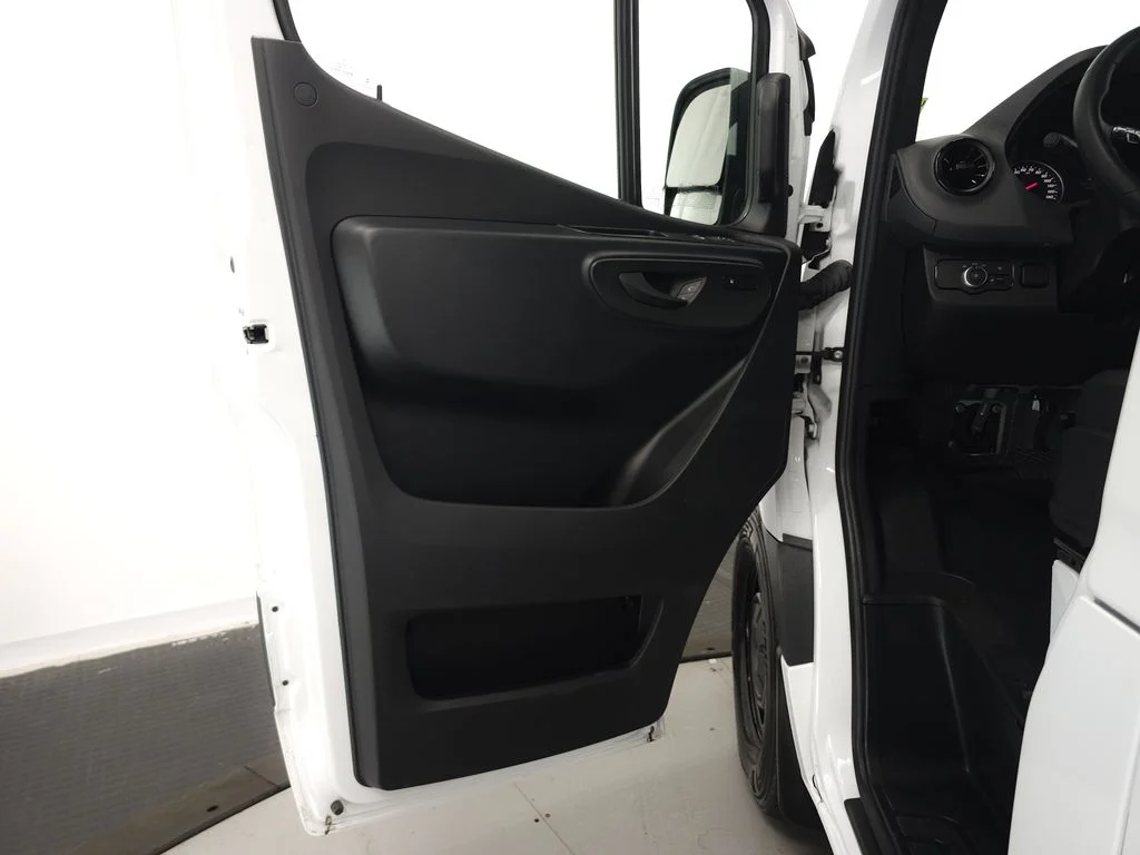 Used 2025 Arctic White Mercedes-Benz Cargo 144 WB image 5