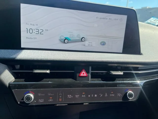 Used 2023 Glacier Kia Wind image 15
