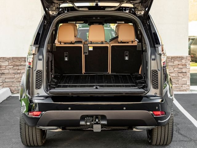 New 2026 Charente Grey Land Rover Dynamic SE image 29