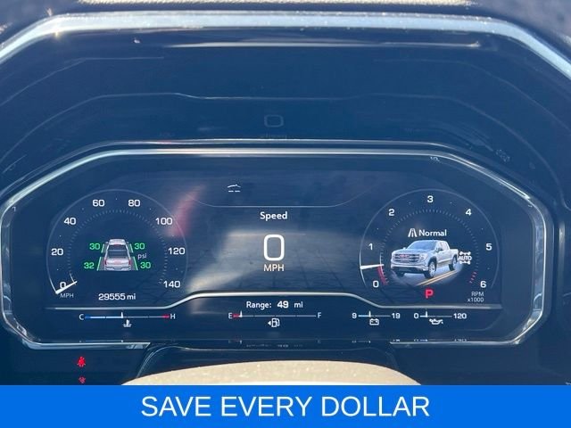 Used 2024 White GMC SLT image 8