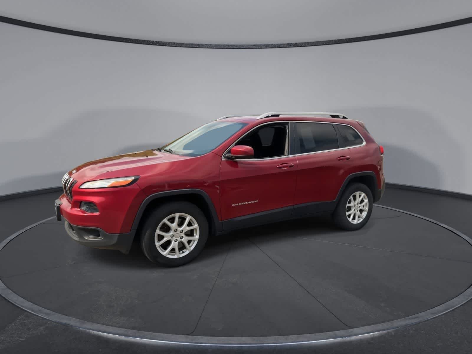 Used 2015 Deep Cherry Red Crystal Pearlcoat Jeep Latitude image 4