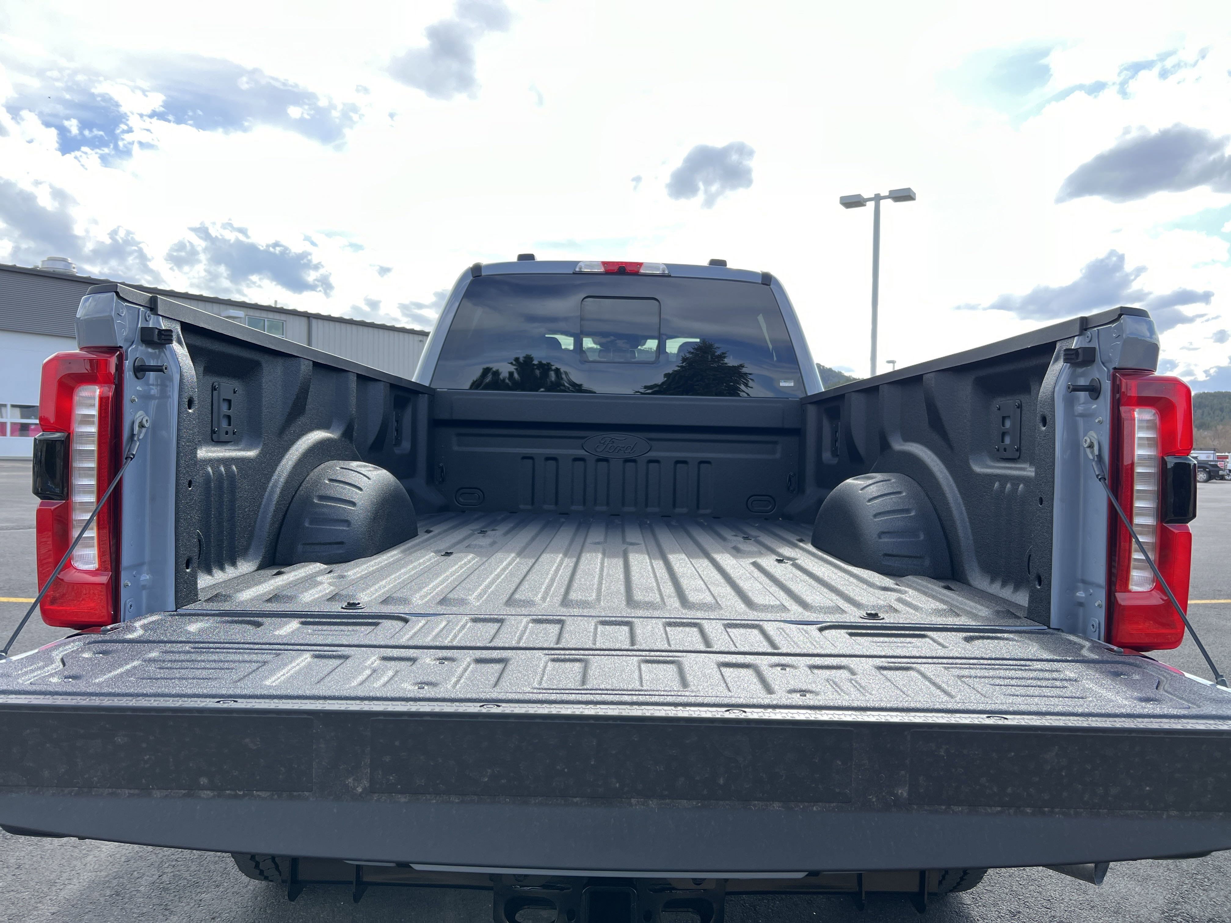 2025 Ford F-350 Super Duty Lariat - Photo 8