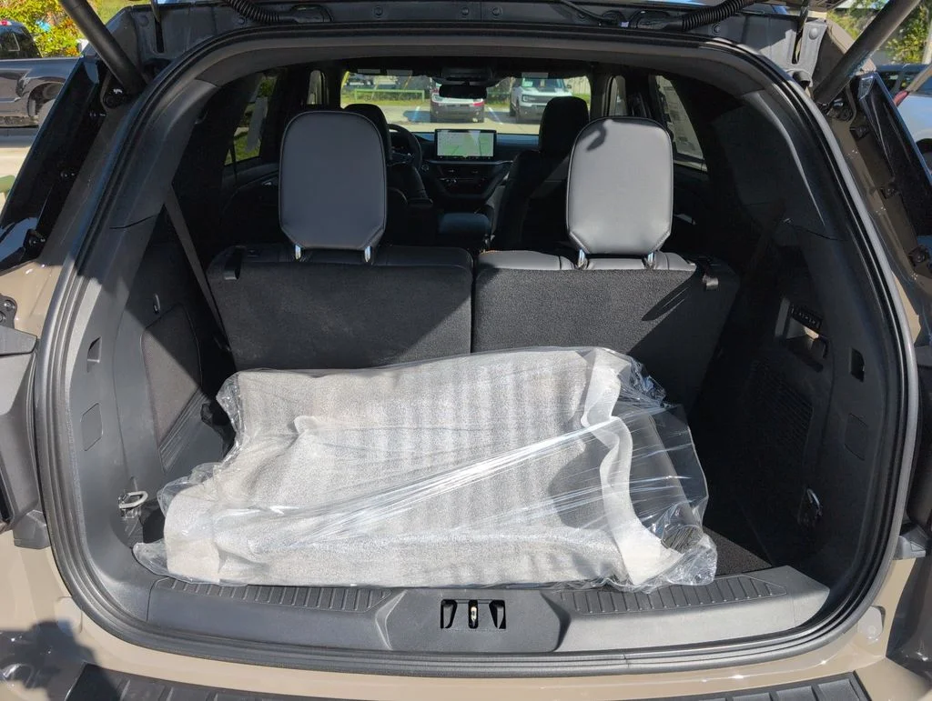 New 2026 Gray Ford Tremor image 28