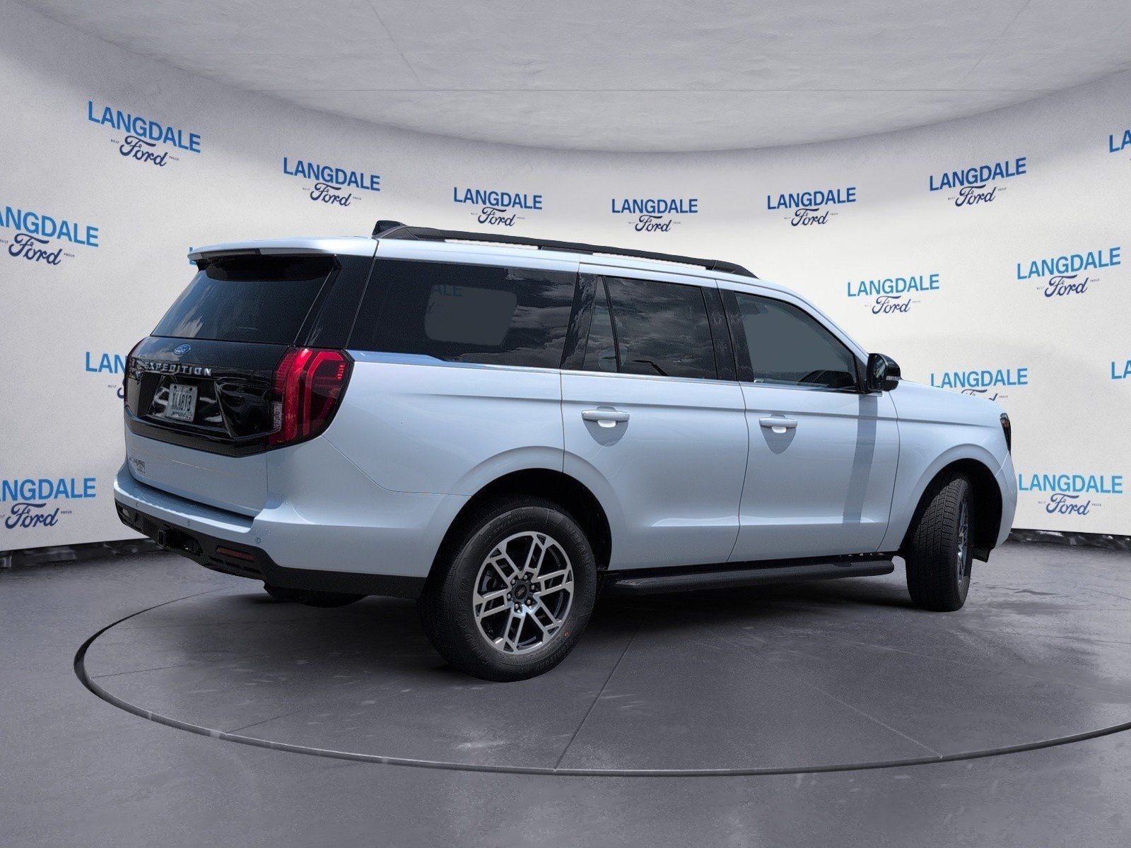 New 2026 Space Silver Metallic Ford Active image 4