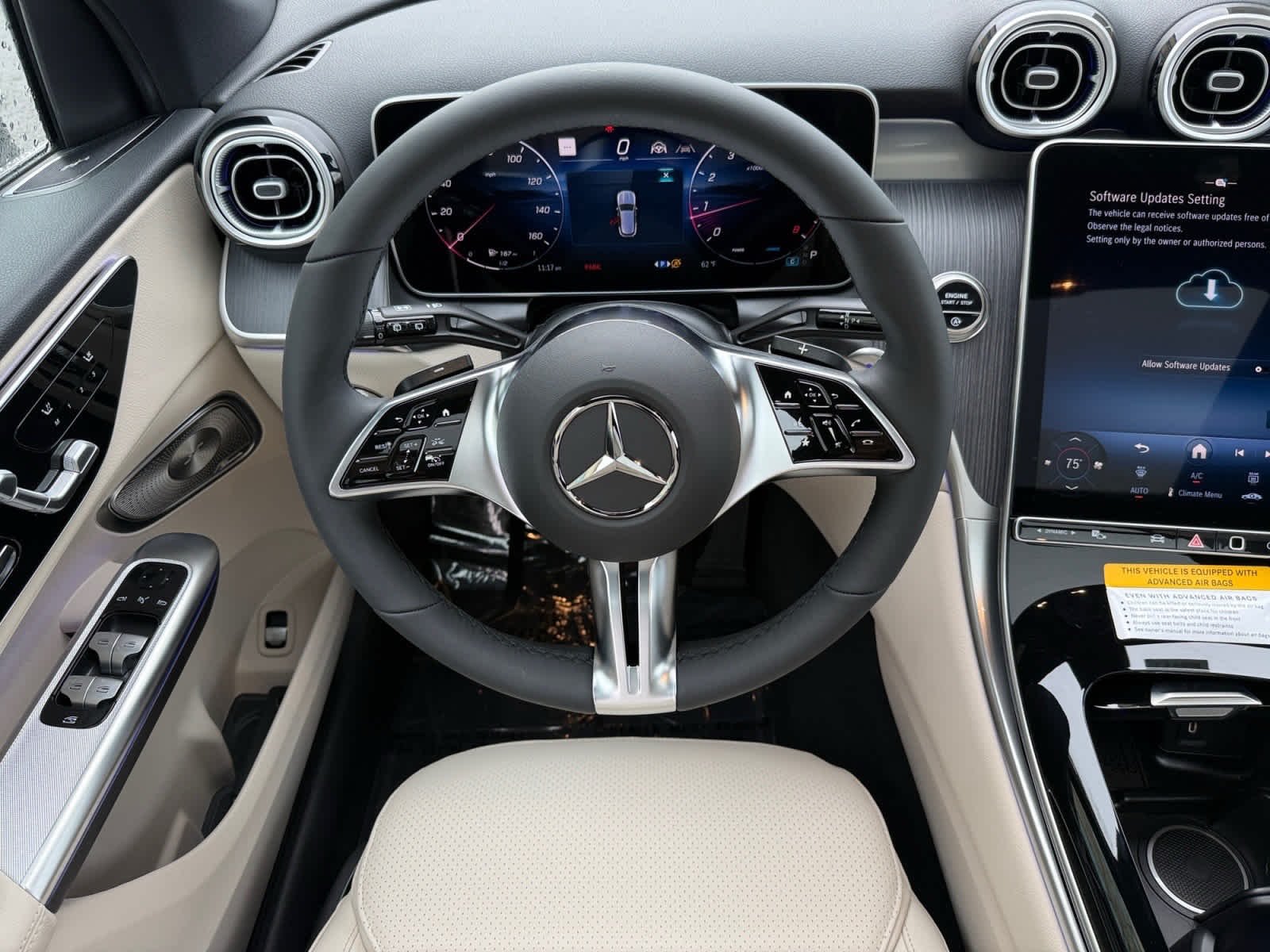 Used 2026 Polar White Mercedes-Benz GLC 300 image 14