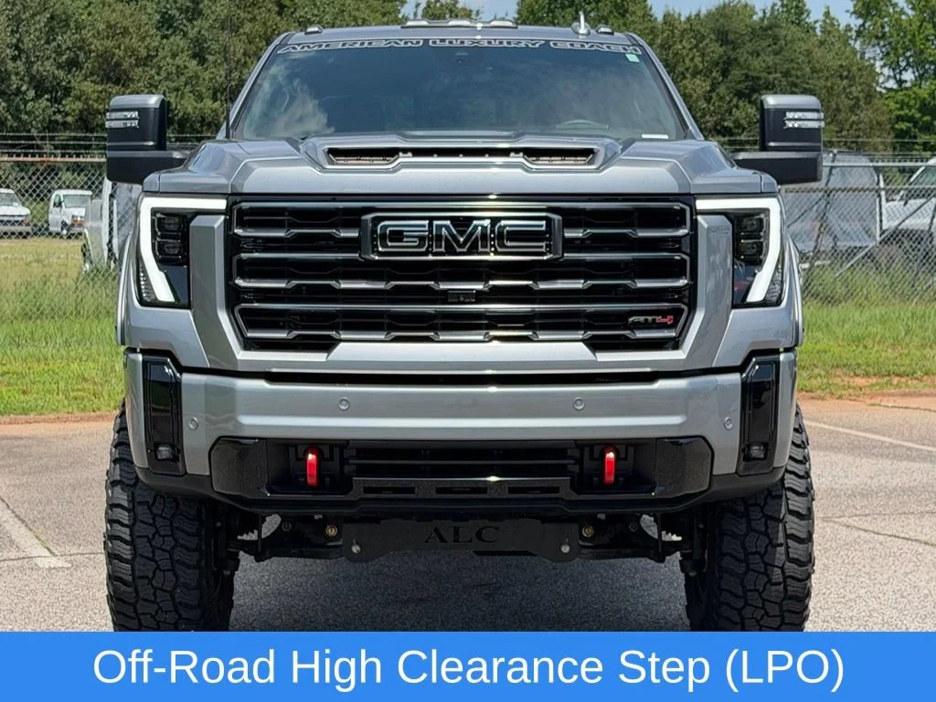 Used 2025 Sterling Metallic GMC AT4 image 41