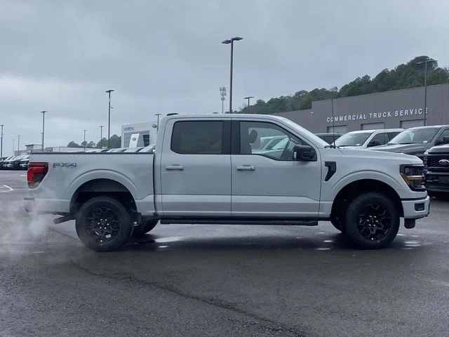 New 2026 Avalanche Ford XLT image 2