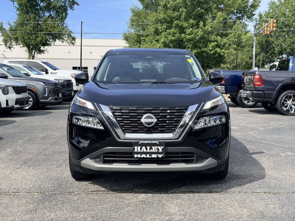 Used 2023 Black Nissan SV image 6