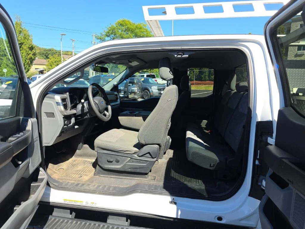 Used 2023 White Ford XLT image 6