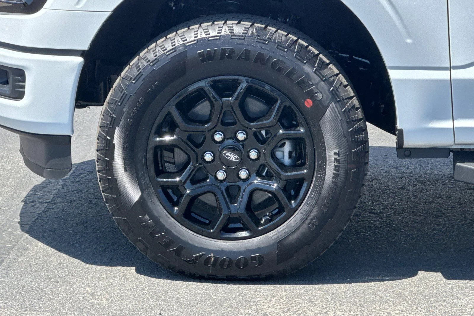 New 2026 Oxford White Ford XLT image 24