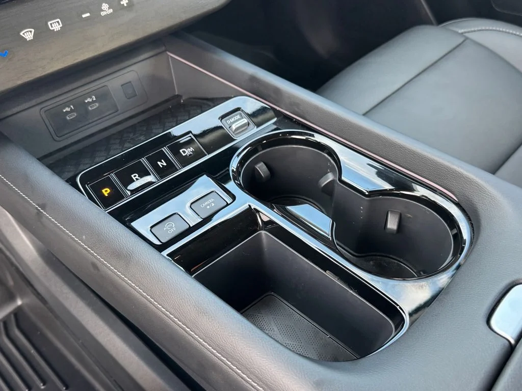 Used 2025 Gray Nissan SL image 27