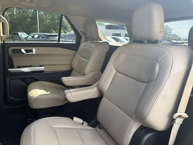 Used 2020 Black Ford XLT image 14